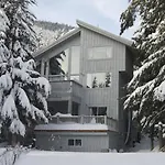 Wildflower Private Studio Suite By Belle Neige